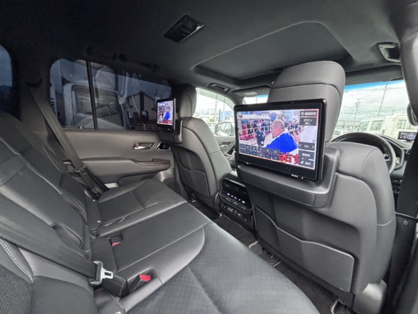 トヨタ ランドクルーザー ZX 金融車 質ナビ