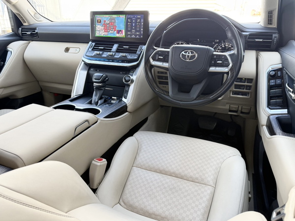 トヨタ ランクルZX金融車 質ナビ